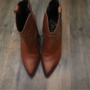 Brown leather Sam Edelman western boots
